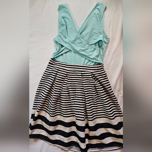 Charming Charlie Womens Blue And Striped Sleeveless Open Back Dress Size Medium - Picture 11 of 13